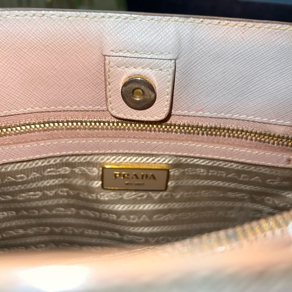 PRADA BAG - Picture 5 of 5